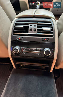 Седан BMW 7 Series 2012 в 