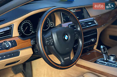 Седан BMW 7 Series 2013 в Рівному