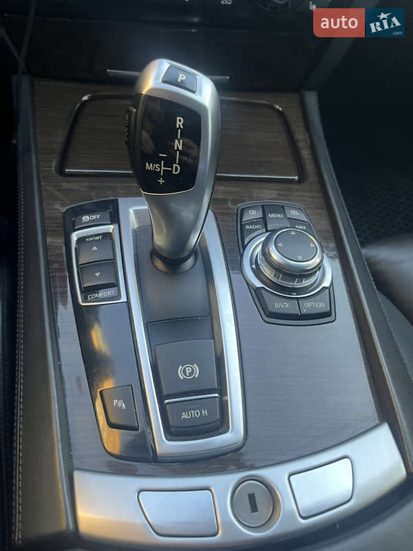 Седан BMW 7 Series 2010 в Луцке