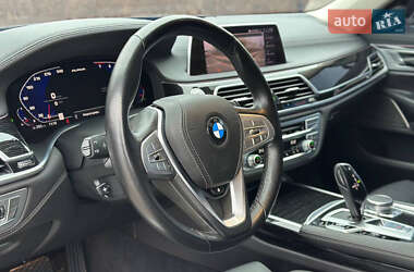 Седан BMW 7 Series 2019 в 