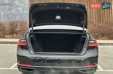 Седан BMW 7 Series 2019 в 