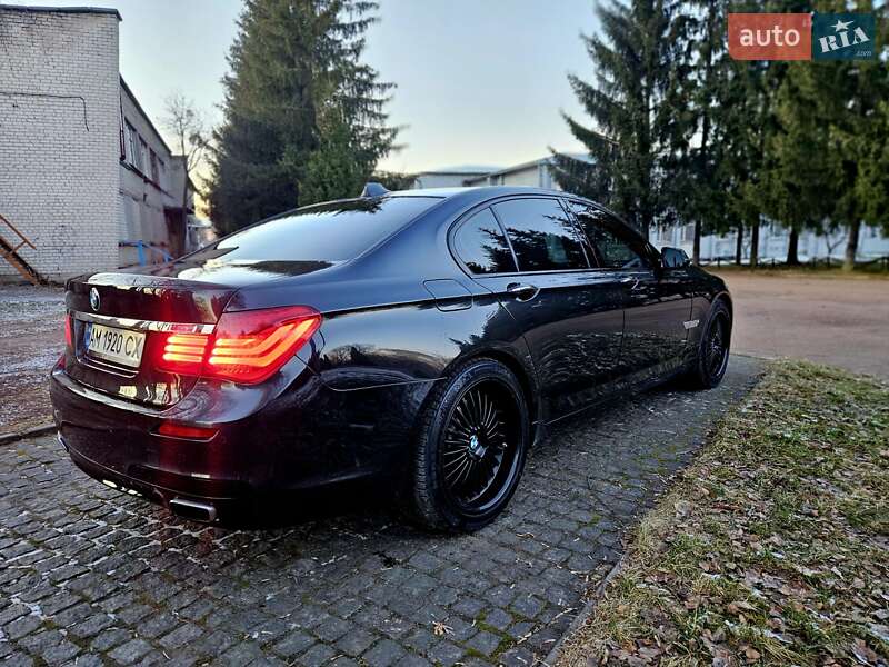 Седан BMW 7 Series 2013 в Житомире
