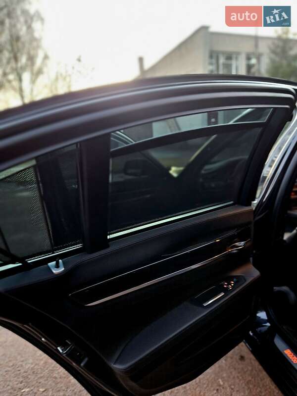Седан BMW 7 Series 2013 в Житомире