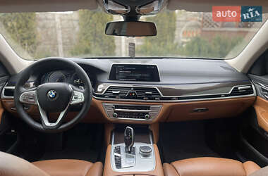 Седан BMW 7 Series 2016 в Сарнах