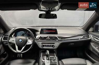 Седан BMW 7 Series 2018 в 