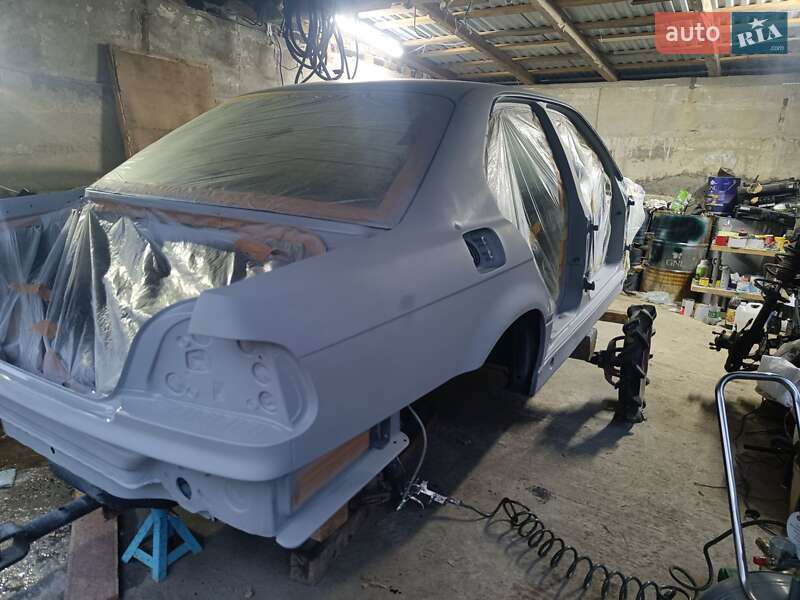 Седан BMW 7 Series 1997 в Черновцах