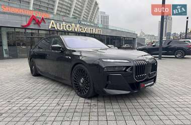 Седан BMW 7 Series 2023 в Киеве