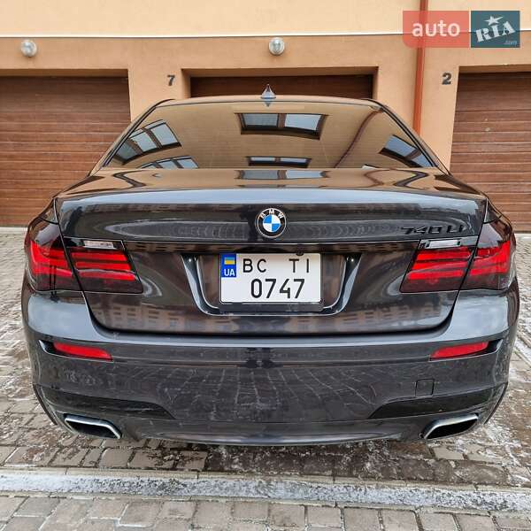 Седан BMW 7 Series 2014 в Львові