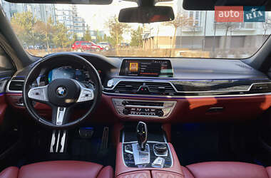 Седан BMW 7 Series 2022 в 