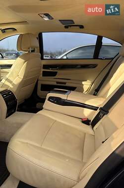 Седан BMW 7 Series 2013 в 