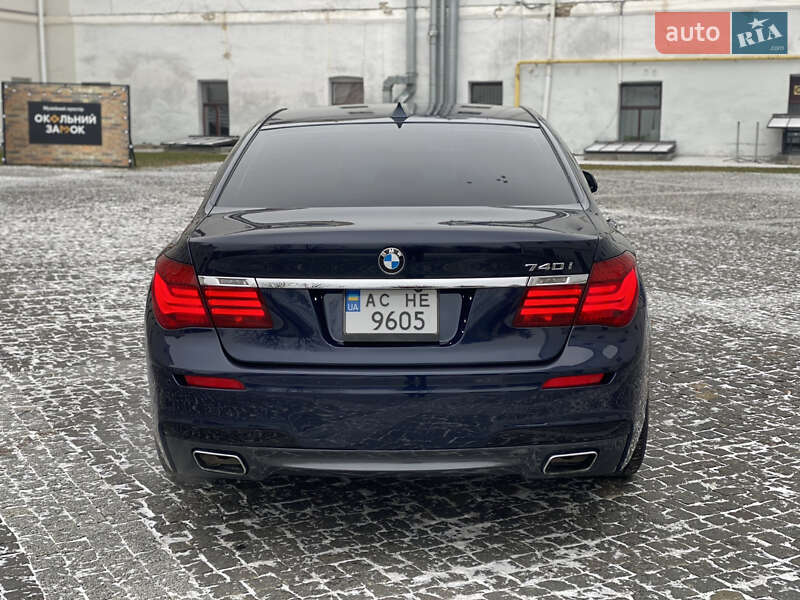Седан BMW 7 Series 2012 в Луцьку