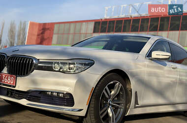 Седан BMW 7 Series 2015 в 
