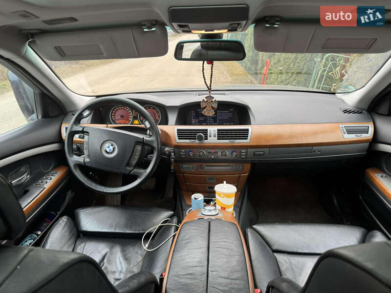 Седан BMW 7 Series 2002 в Львове