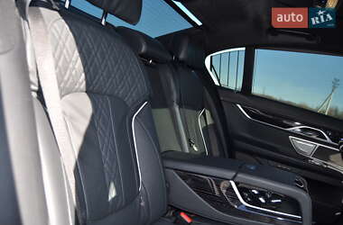 Седан BMW 7 Series 2022 в 