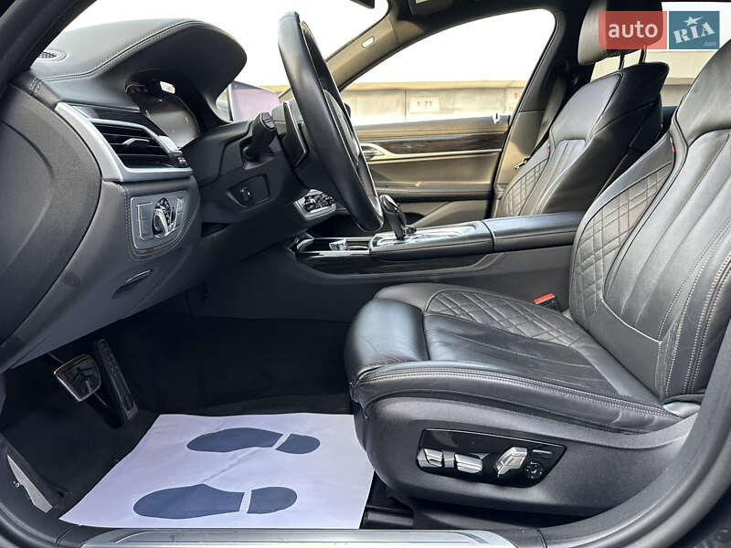 Седан BMW 7 Series 2019 в Києві