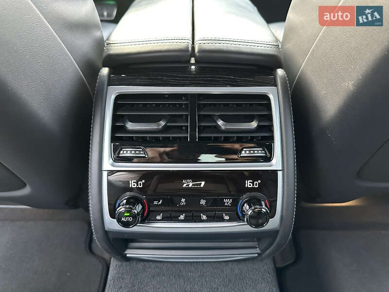 Седан BMW 7 Series 2019 в Києві