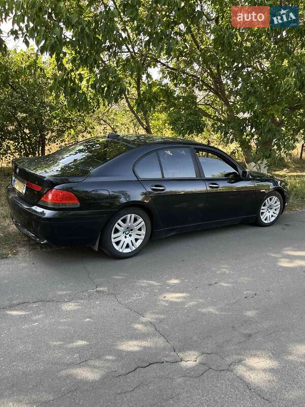 Седан BMW 7 Series 2003 в Шполе