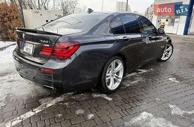 Седан BMW 7 Series 2012 в 