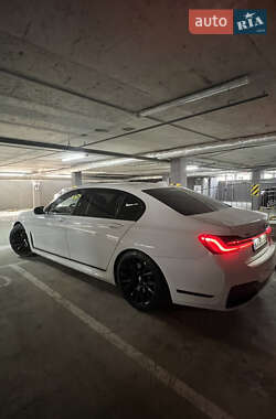 Седан BMW 7 Series 2019 в 