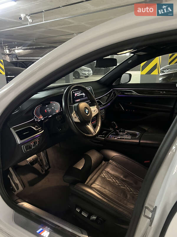 Седан BMW 7 Series 2019 в Киеве фото 20 Седан BMW 7 Series 2019 в Киеве