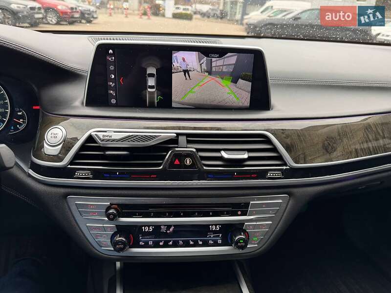 Седан BMW 7 Series 2017 в Виннице