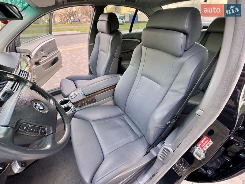 Седан BMW 7 Series 2003 в Одессе