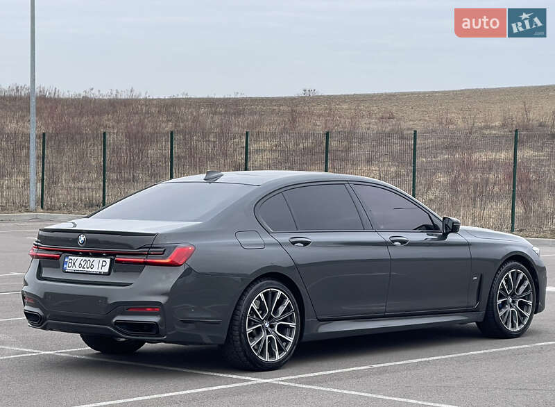 Седан BMW 7 Series 2020 в Ровно
