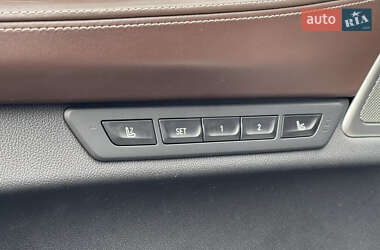 Седан BMW 7 Series 2020 в Рівному