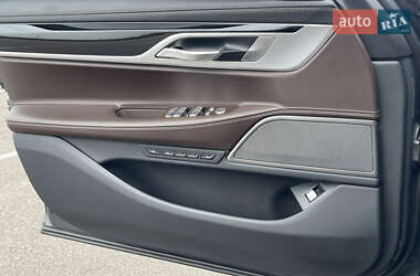 Седан BMW 7 Series 2020 в Рівному