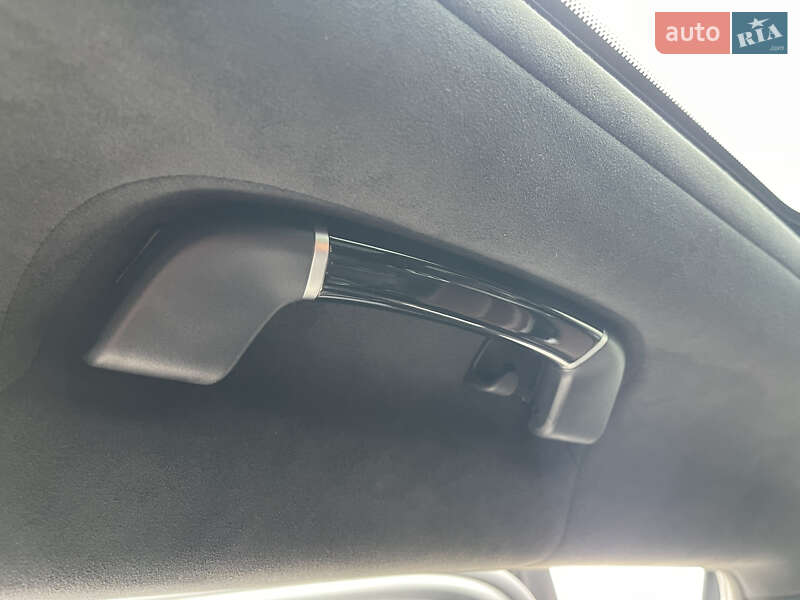 Седан BMW 7 Series 2020 в Ровно