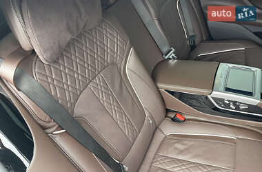 Седан BMW 7 Series 2020 в Рівному