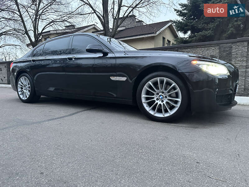 Седан BMW 7 Series 2012 в Днепре