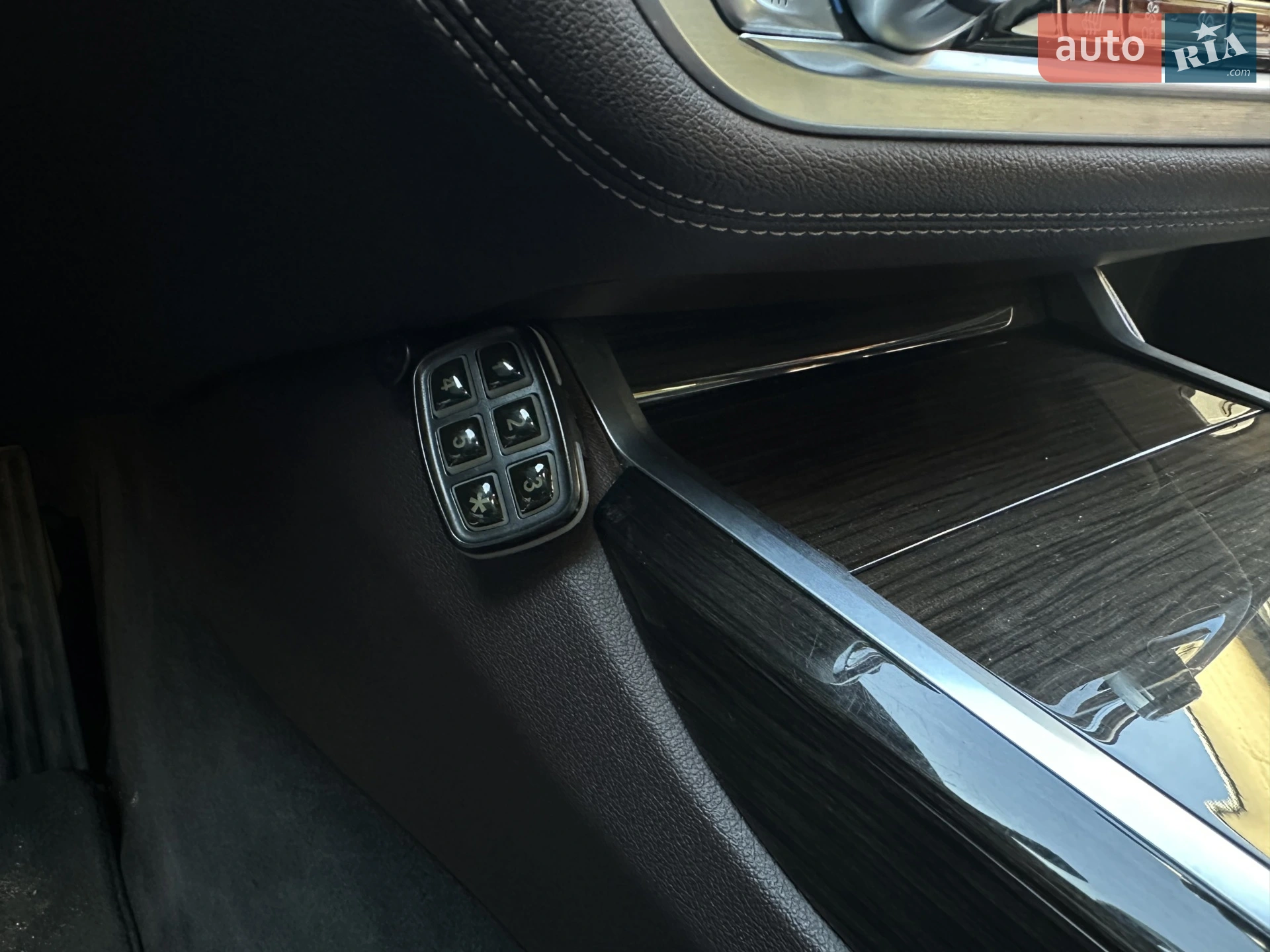 2016 BMW 7er - мініатюра 28