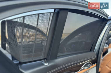 Седан BMW 7 Series 2016 в 