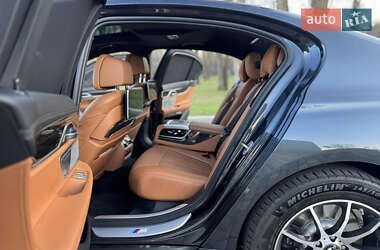 Седан BMW 7 Series 2016 в 