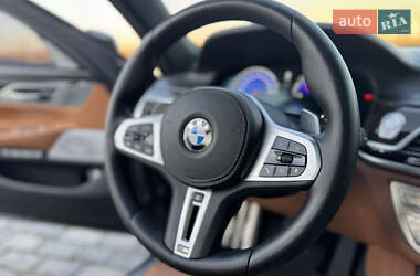 Седан BMW 7 Series 2016 в 