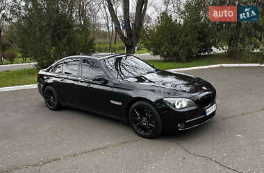 Седан BMW 7 Series 2011 в 