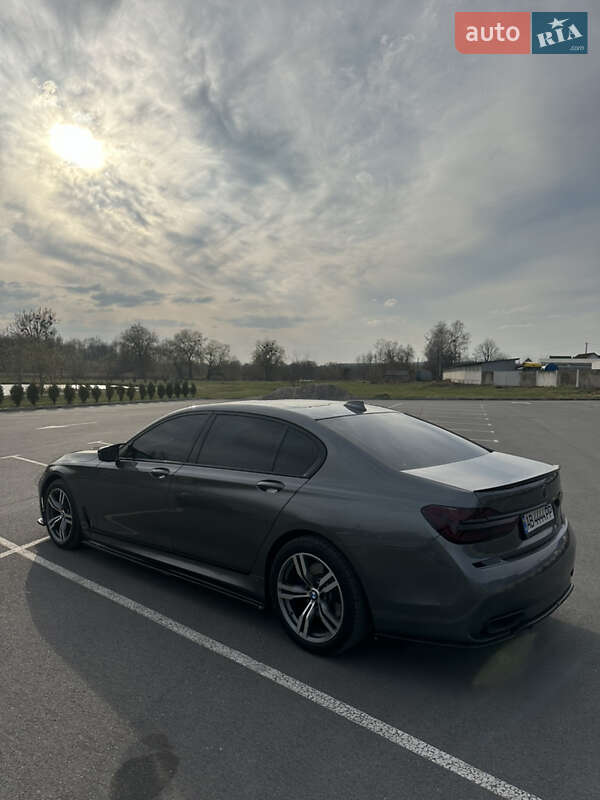 Седан BMW 7 Series 2018 в Киеве
