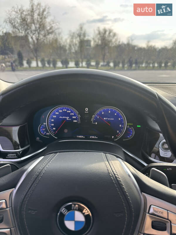 Седан BMW 7 Series 2018 в Киеве