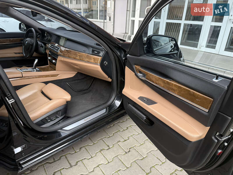 BMW 7 Series 2012