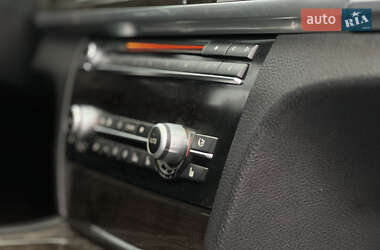 Седан BMW 7 Series 2010 в 