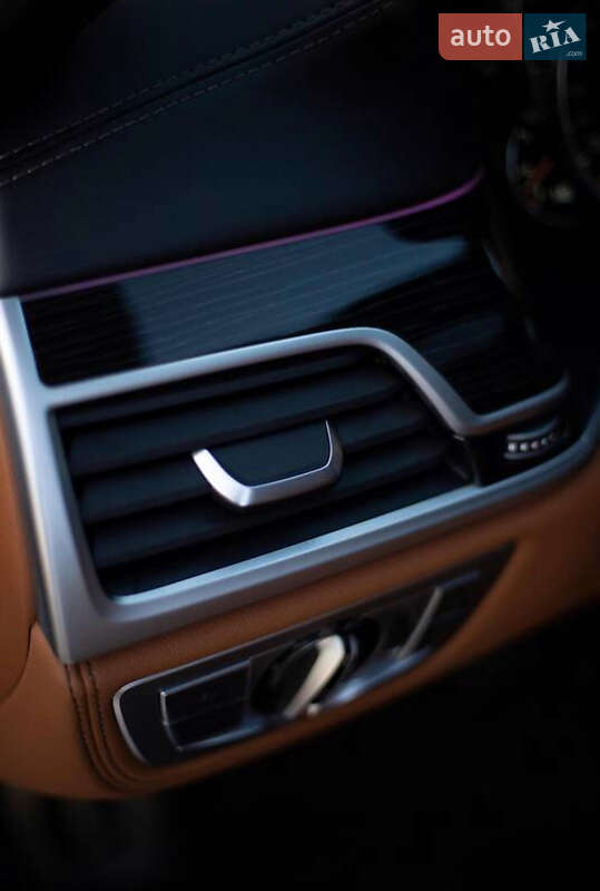 Седан BMW 7 Series 2019 в Одессе фото 45 Седан BMW 7 Series 2019 в Одессе