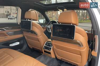 Седан BMW 7 Series 2017 в 