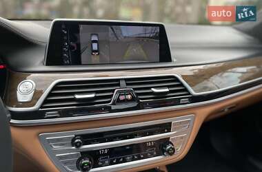 Седан BMW 7 Series 2017 в 