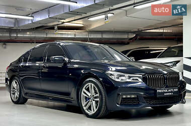 Седан BMW 7 Series 2017 в 