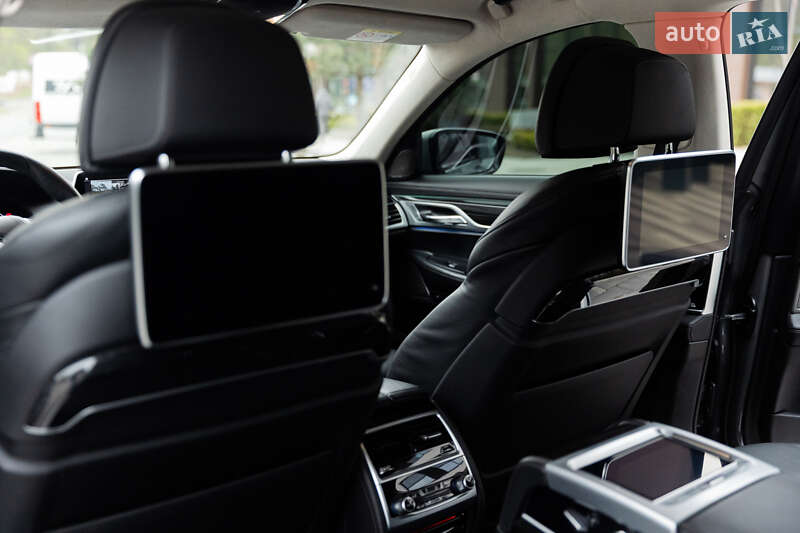 Седан BMW 7 Series 2021 в Ужгороде