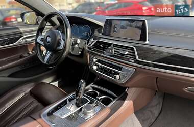 Седан BMW 7 Series 2018 в 
