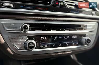 Седан BMW 7 Series 2018 в 