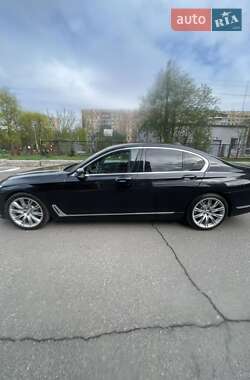 Седан BMW 7 Series 2017 в 