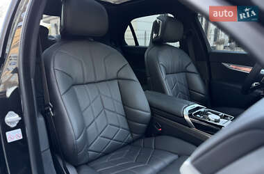 Седан BMW 7 Series 2023 в 